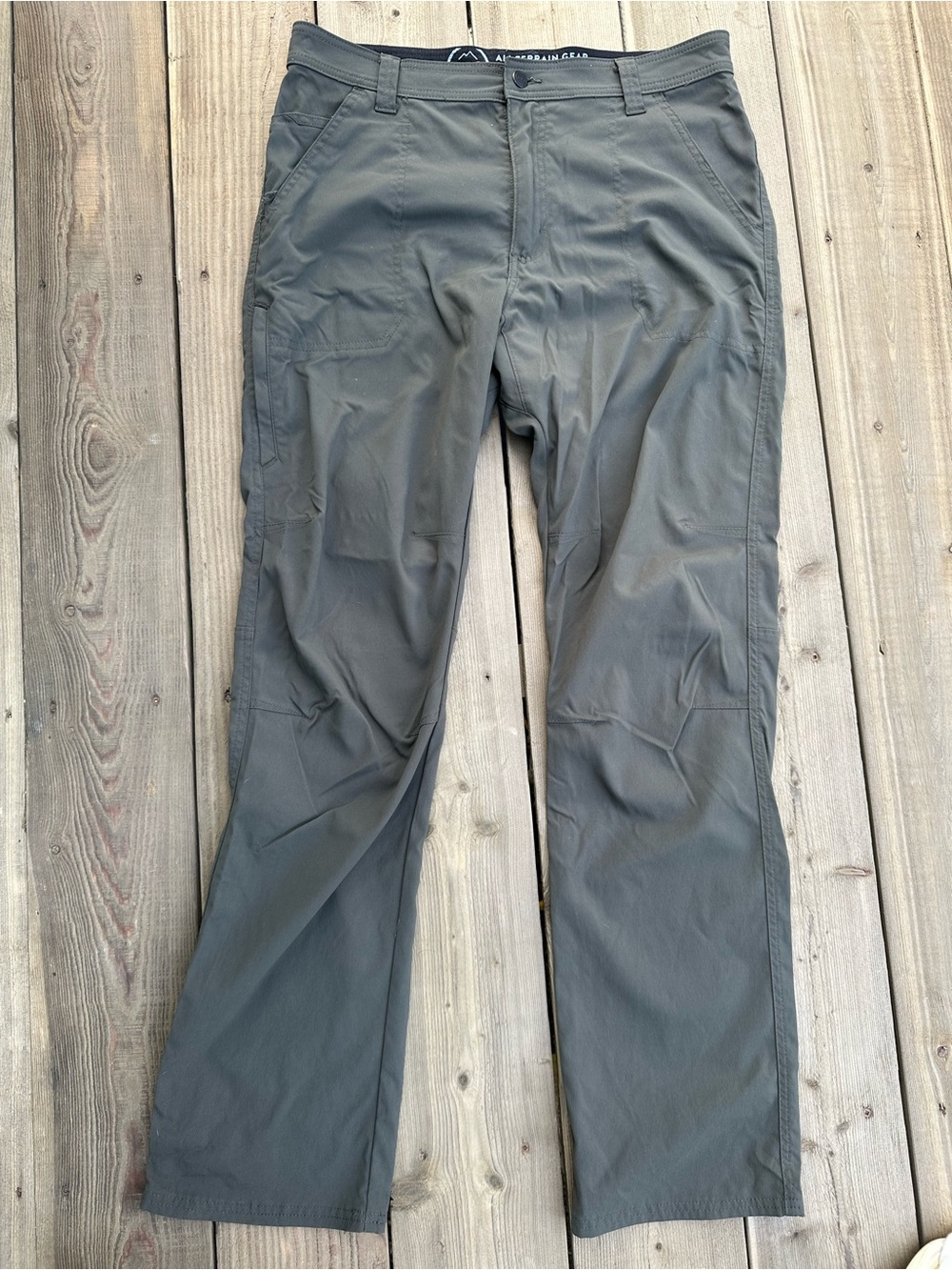 Wrangler Men's Olive Gray Cargo Pants